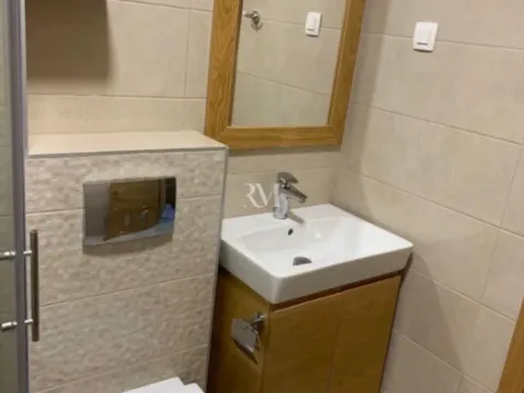 Izdavanje, stan, 54m², Kalimanj, Tivat - image 9