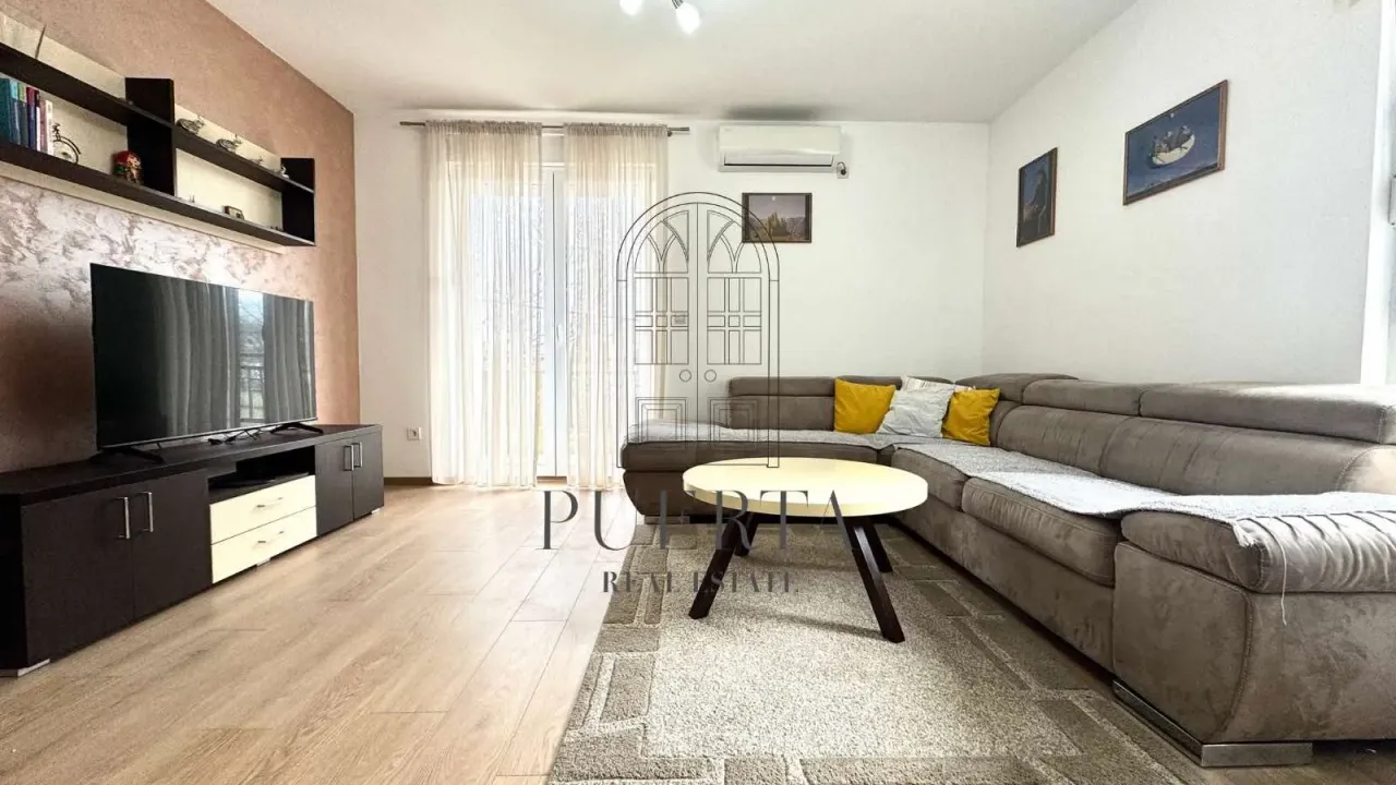 Izdavanje, dvosoban stan, 65m², Zagorič, Podgorica