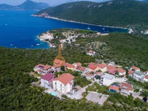 Prodaja, kuća, 350m², Herceg Novi, Crna Gora - image 11