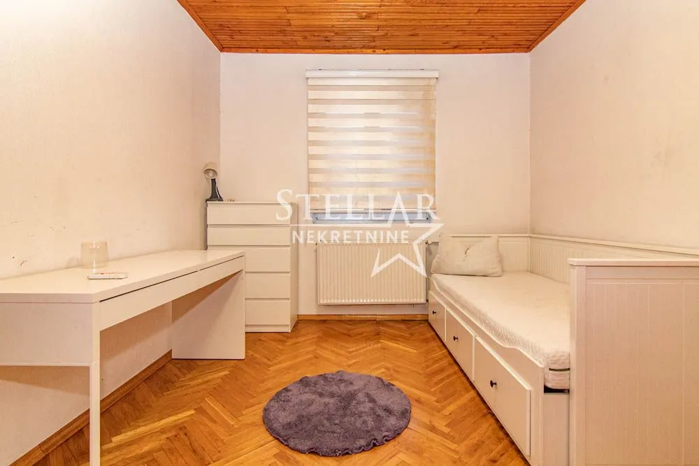 Izdavanje, kuća, 250m², Zagorič, Podgorica