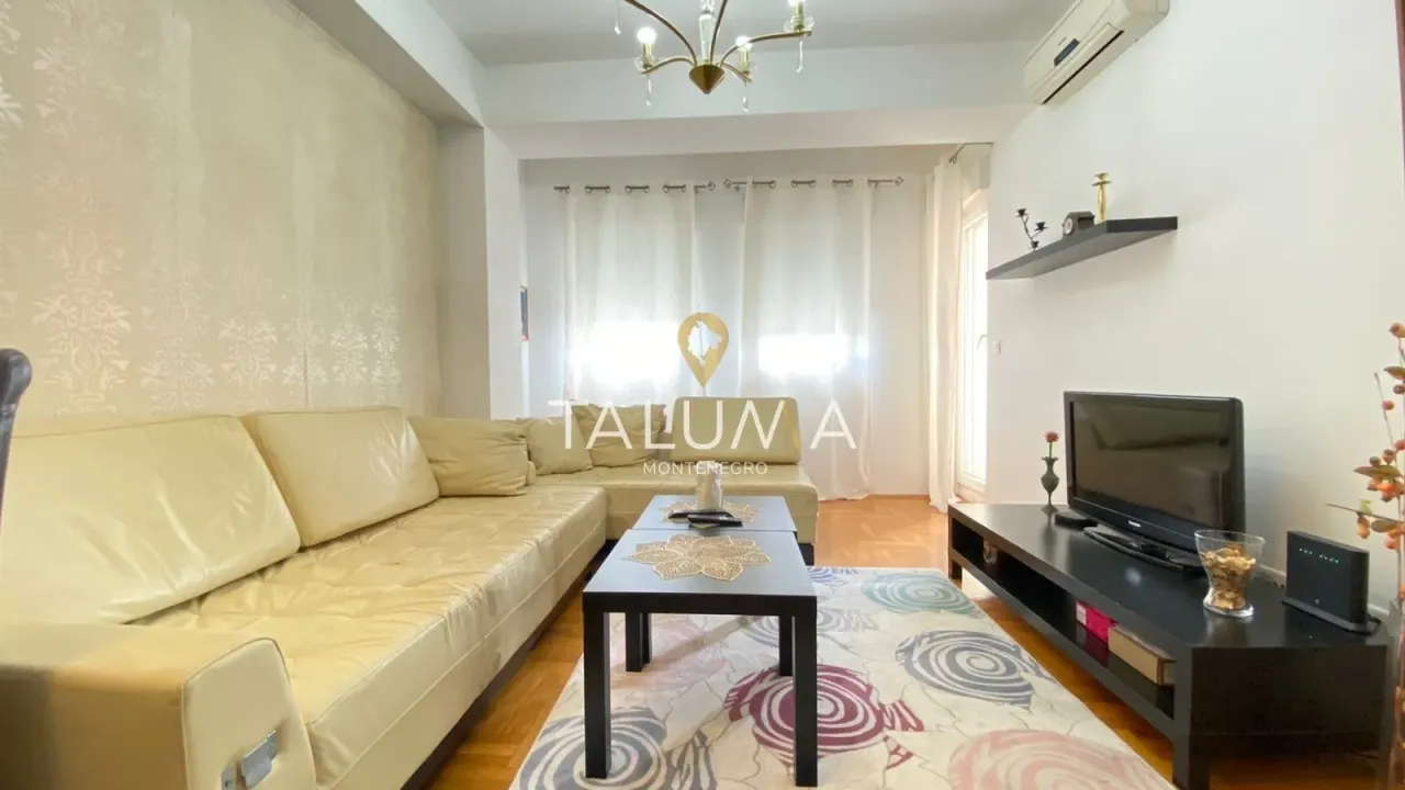 Izdavanje, jednosoban stan, 53m², City Kvart, Podgorica
