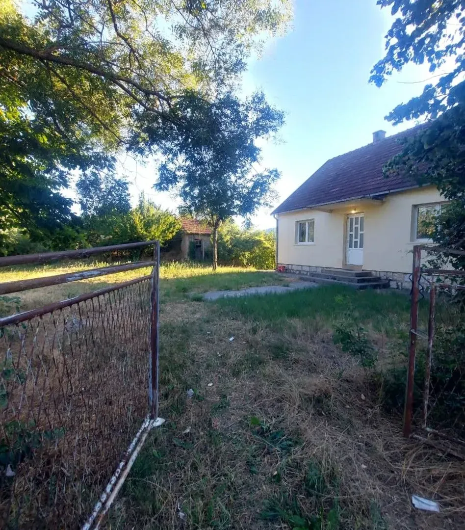 Prodaja, kuća, 98m², Centar, Nikšić