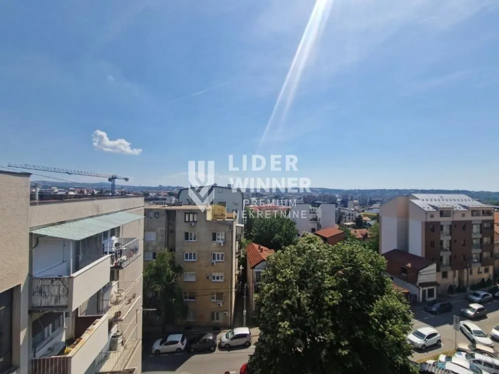 Prodaja, trosoban stan, 77m², Čubura, Beograd