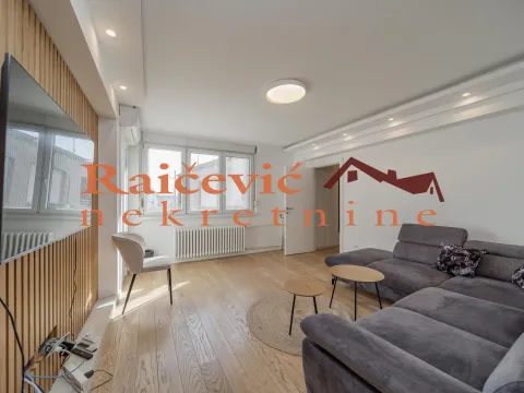 Sale, three bedroom apartment, 136m², Savski Venac, Beograd - image 3