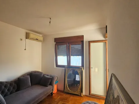 Prodaja, jednosoban stan, 39m², Stari Aerodrom, Podgorica - image 3