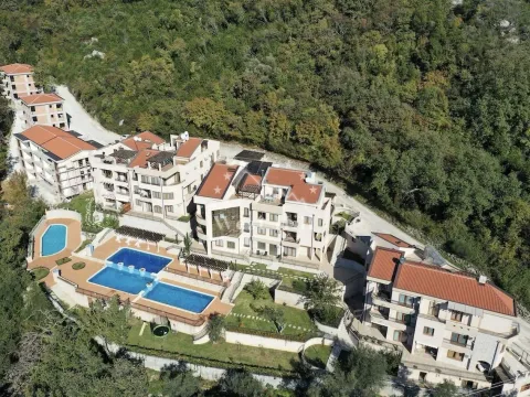 Sale, one bedroom apartment, 53m², Herceg Novi, Crna Gora - image 13