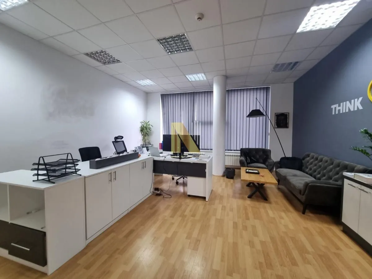Rent, office space, 736m², Salajka, Novi Sad Sve Podlokacije
