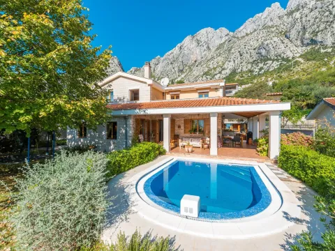 Sale, house, 305m², Orahovac, Kotor - image 3