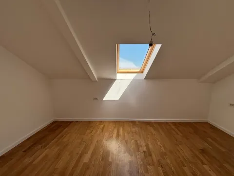 Prodaja, dvosoban stan, 100m², Zagorič, Podgorica - image 9