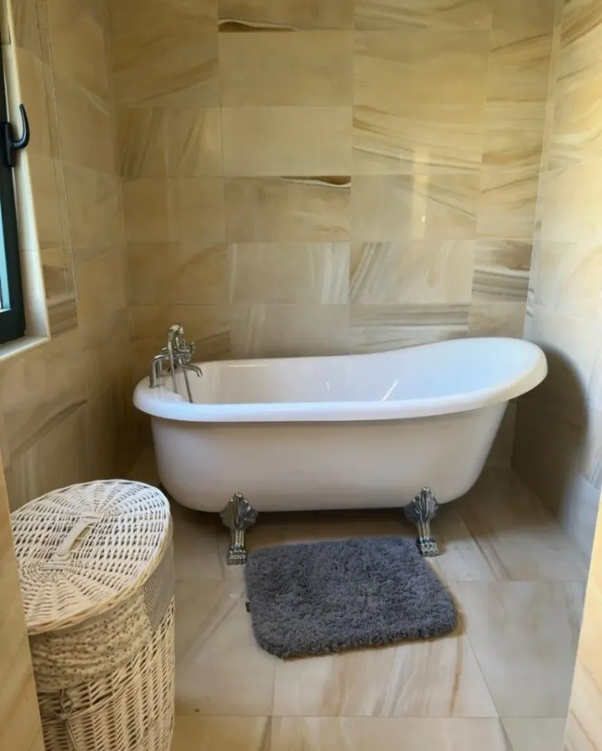 Rent, house, 176m², Lastva Grbaljska, Kotor