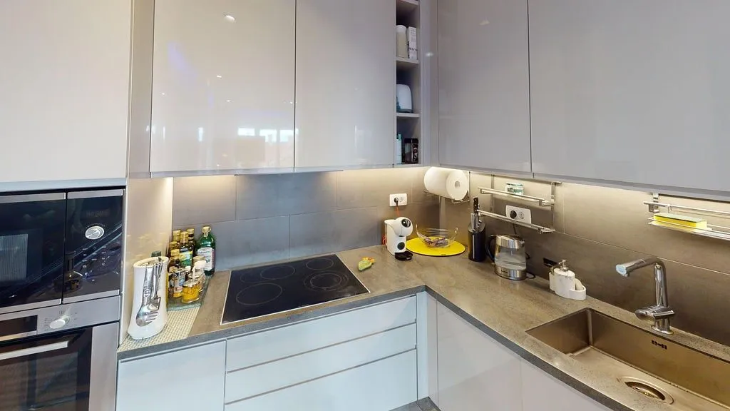 Prodaja, trosoban stan, 116m², Tivat, Crna Gora