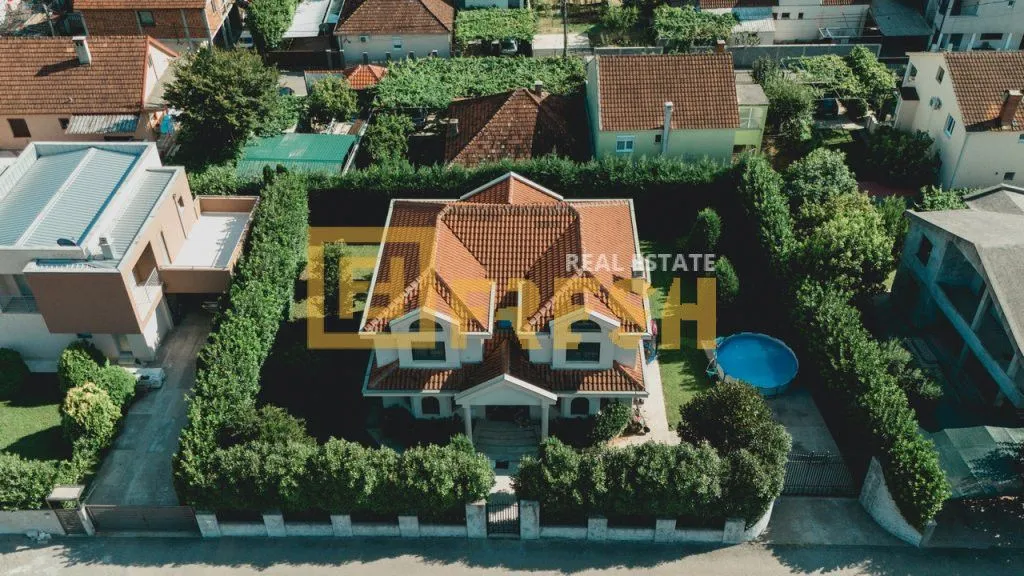 Prodaja, kuća, 253m², Zagorič, Podgorica