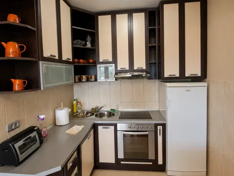 Rent, two bedroom apartment, 65m², Pejton, Podgorica - image 3