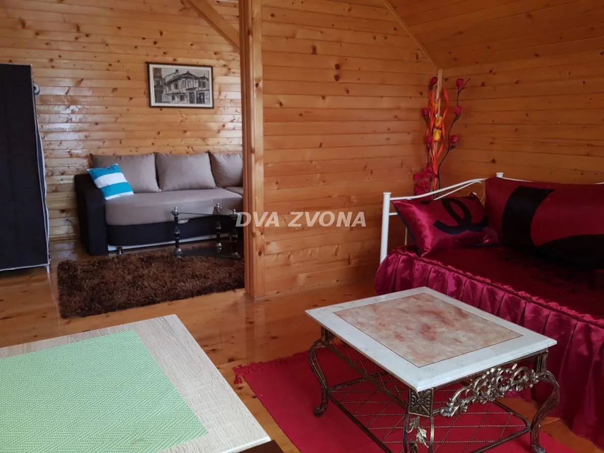 Prodaja, kuća, 254m², Veternik, Novi Sad Sve Podlokacije