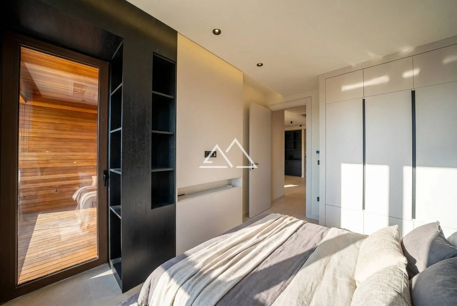 Prodaja, jednosoban stan, 88m², Tivat, Crna Gora