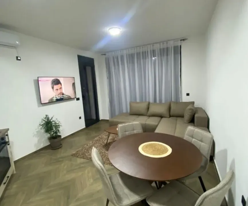 Izdavanje, jednosoban stan, 50m², Šušanj, Bar