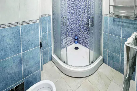 Izdavanje, trosoban stan, 95m², Preko Morače, Podgorica - image 10