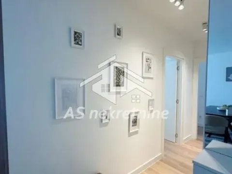 Izdavanje, trosoban stan, 86m², Savski Venac, Beograd - image 6