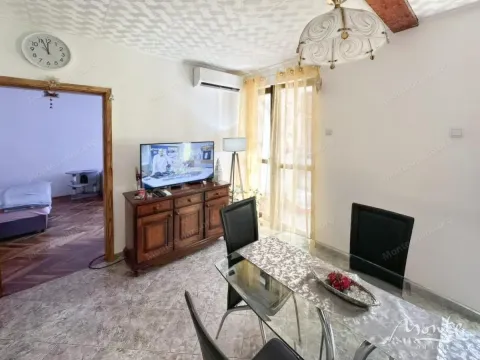 Sale, one bedroom apartment, 46m², Kotor, Crna Gora - image 2