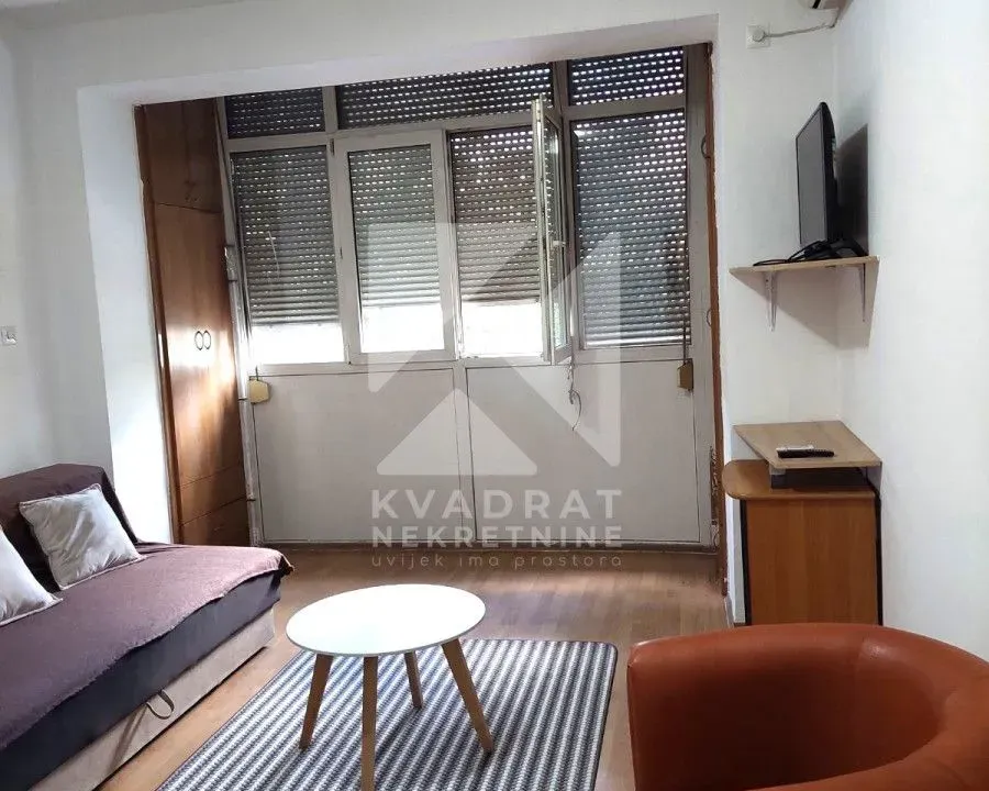 Rent, studio apartment, 30m², Centar, Podgorica