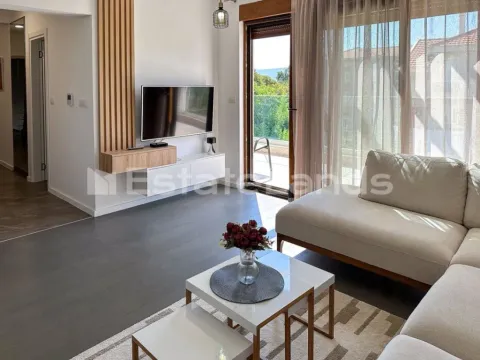 Izdavanje, dvosoban stan, 72m², Donja Lastva, Tivat - image 3
