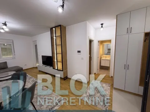 Rent, one bedroom apartment, 50m², Stari Aerodrom, Podgorica - image 6