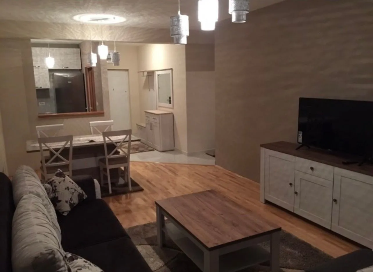 Izdavanje, jednosoban stan, 67m², Ljubović, Podgorica