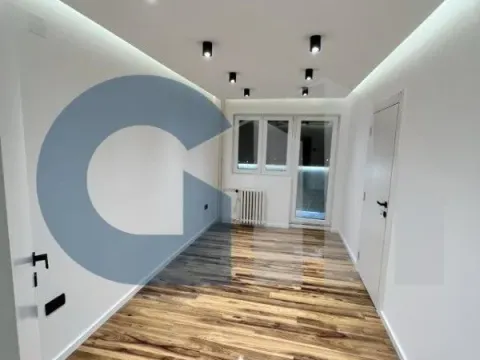 Prodaja, trosoban stan, 73m², Karaburma, Palilula Sve Podlokacije - image 3