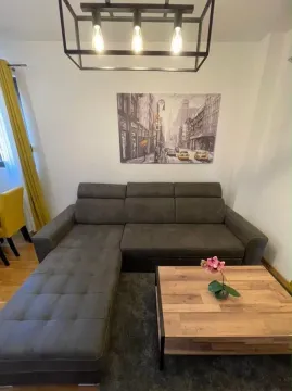 Rent, one bedroom apartment, 45m², Centar, Budva - image 2