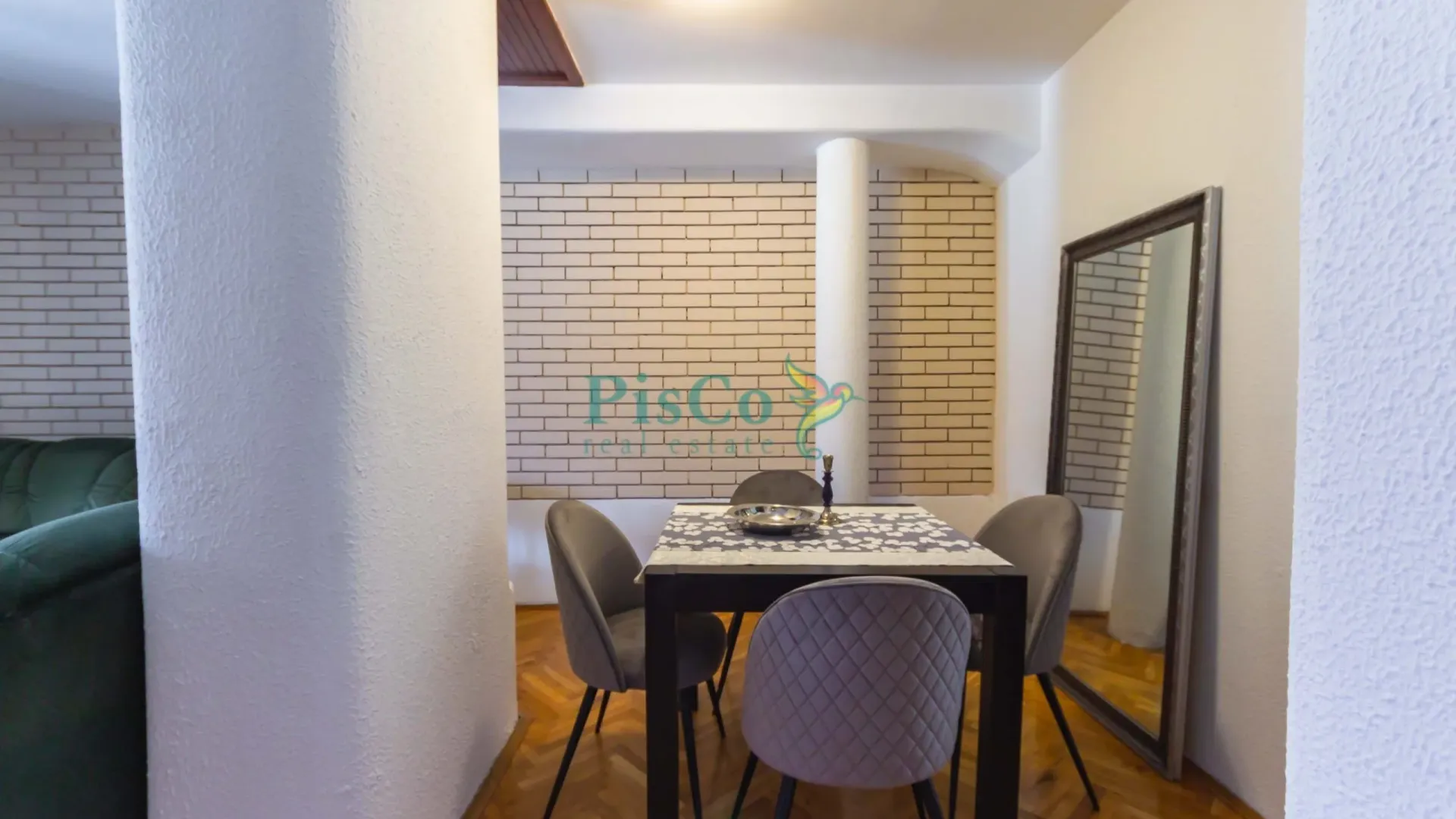 Prodaja, dvosoban stan, 75m², Centar, Podgorica