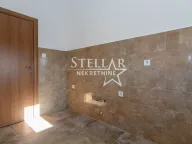 Izdavanje, dvosoban stan, 70m², Konik, Podgorica - image 4