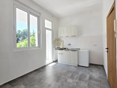Prodaja, dvosoban stan, 69m², Podgorica, Crna Gora - image 7