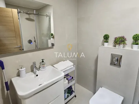 Izdavanje, jednosoban stan, 47m², City Kvart, Podgorica - image 11