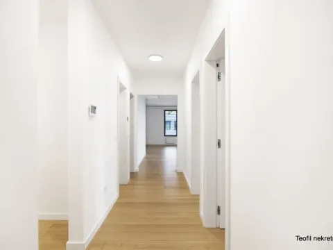 Izdavanje, četvorosoban stan, 122m², Stari Grad, Beograd - image 12