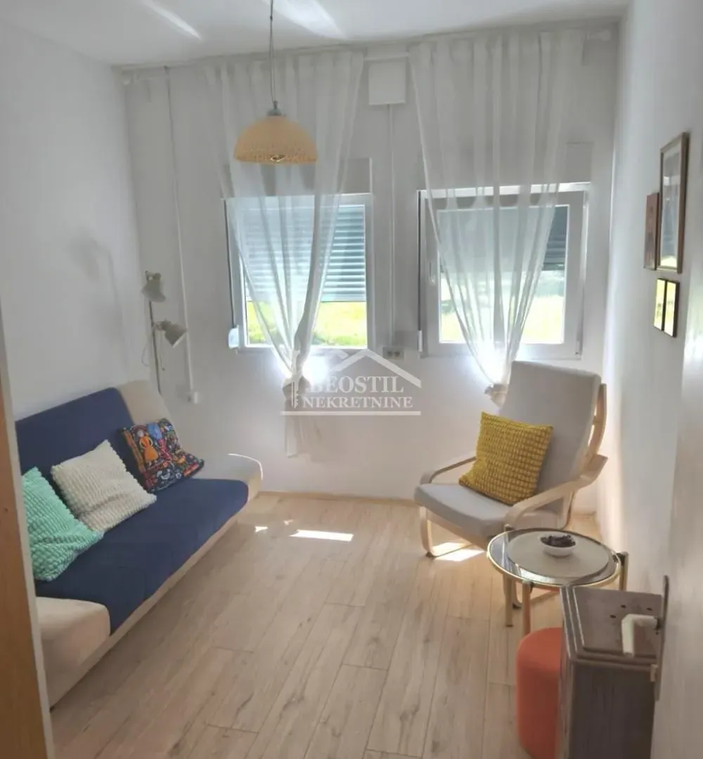 Rent, two bedroom apartment, 51m², Savski Venac, Beograd