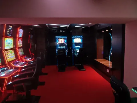 Sale, office space, 215m², Savski Venac, Beograd - image 16