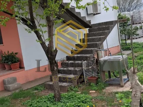 Prodaja, kuća, 130m², Donja Gorica, Podgorica - image 2