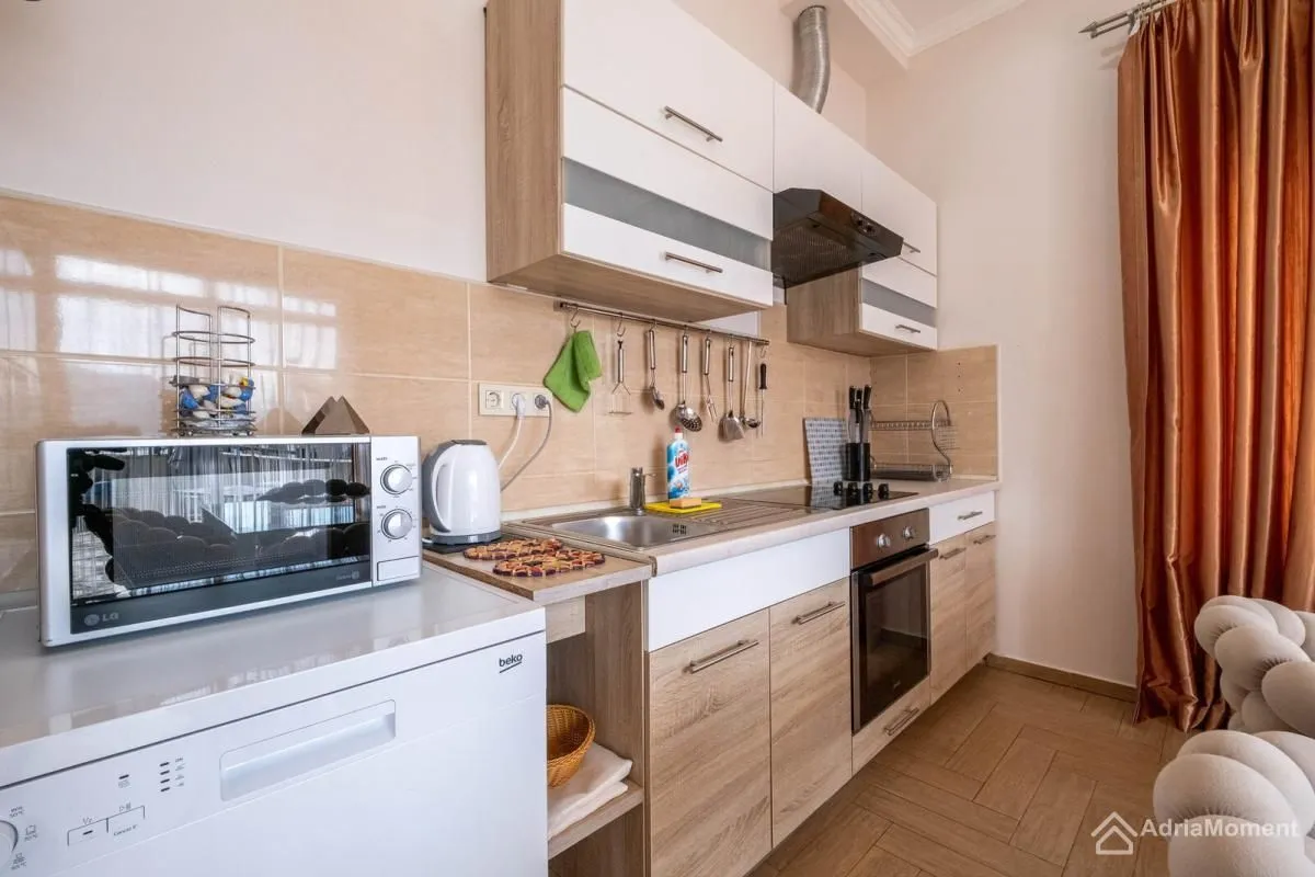 Sale, two bedroom apartment, 79m², Orahovac, Kotor