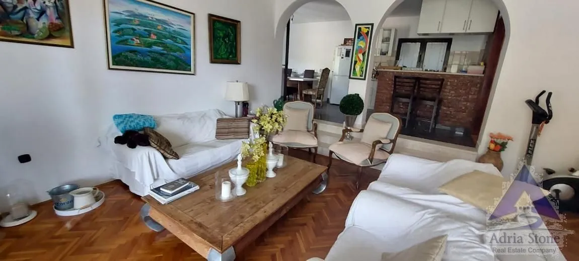 Prodaja, kuća, 225m², Seljanovo, Tivat