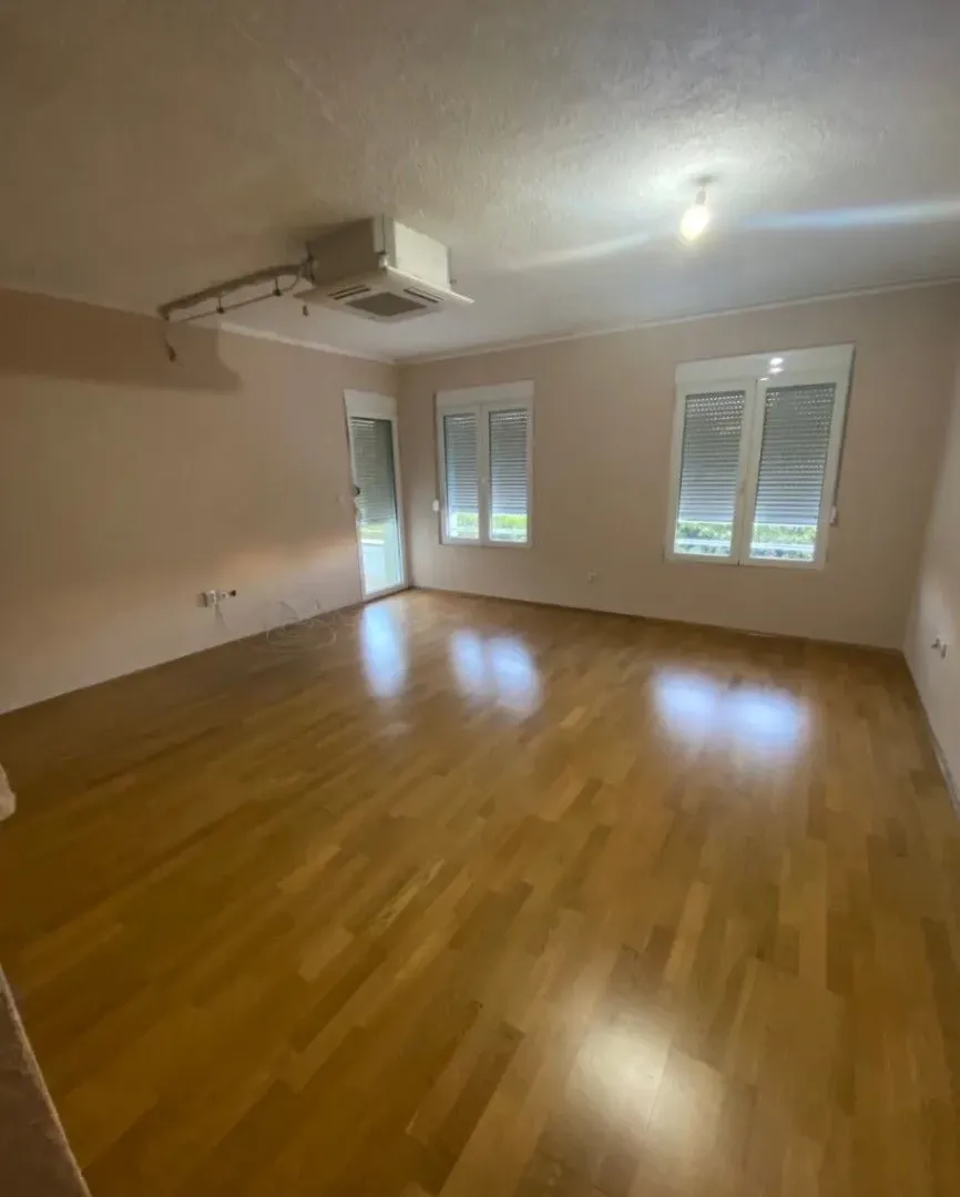 Izdavanje, dvosoban stan, 70m², Ljubović, Podgorica