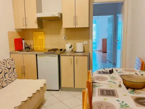 Izdavanje, jednosoban stan, 34m², Rafailovići, Budva - image 10