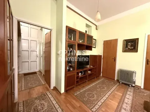 Rent, two bedroom apartment, 45m², Obilićev Venac, Beograd - image 11