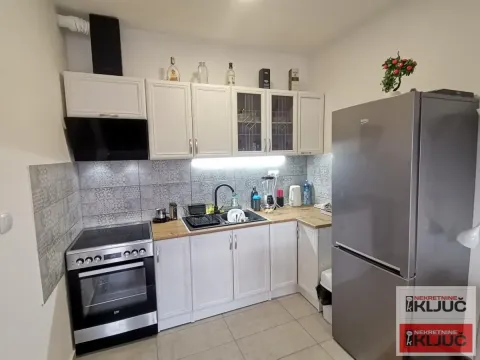 Sale, three bedroom apartment, 62m², Vidovdansko naselje, Novi Sad Sve Podlokacije - image 4