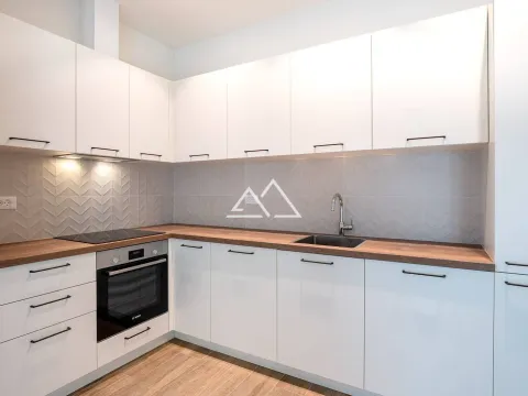 Prodaja, jednosoban stan, 65m², Luštica Bay, Tivat - image 9