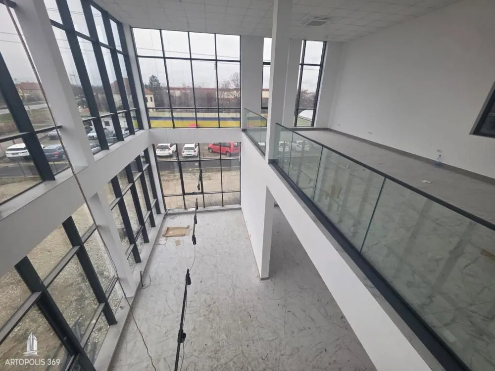 Rent, office space, 3500m², Šimanovci, Pećinci