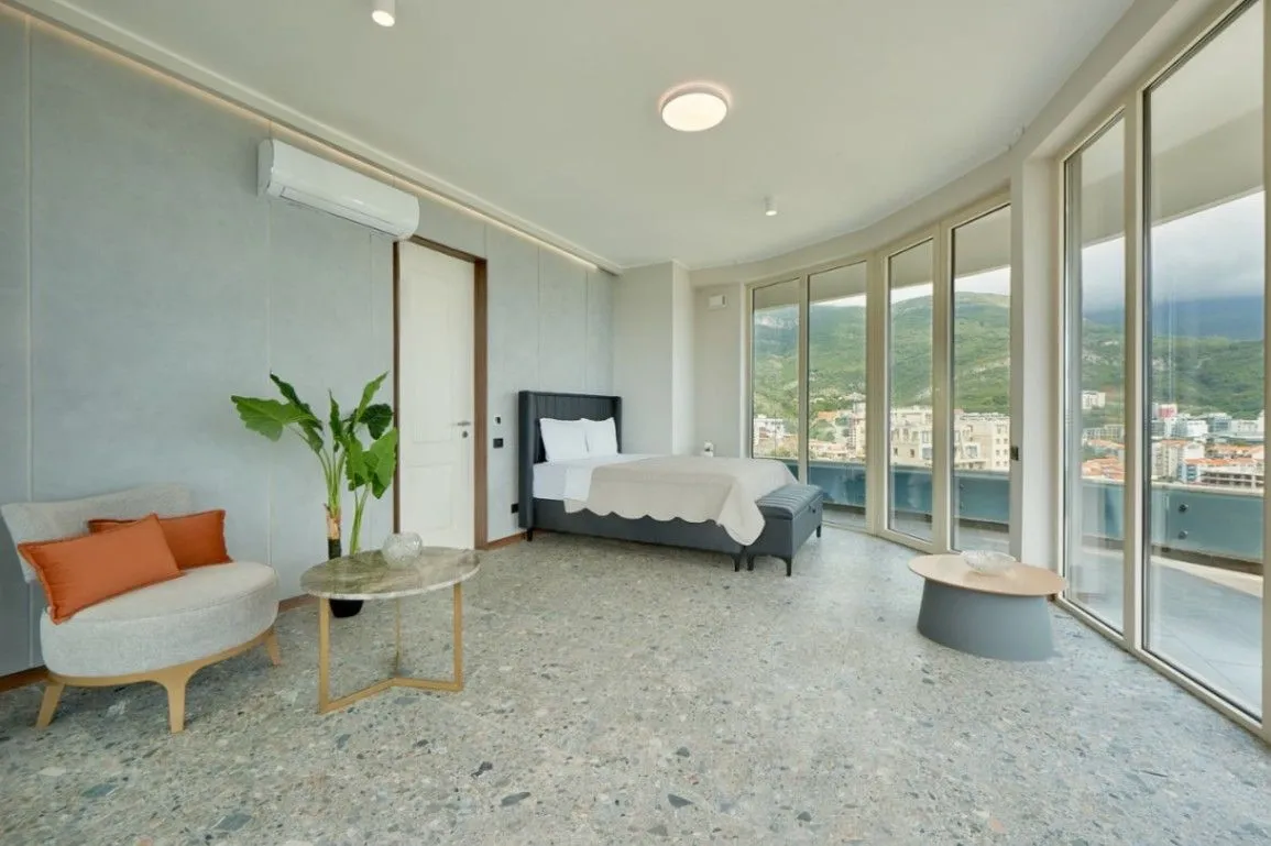 Prodaja, dvosoban stan, 115m², Bečići, Budva