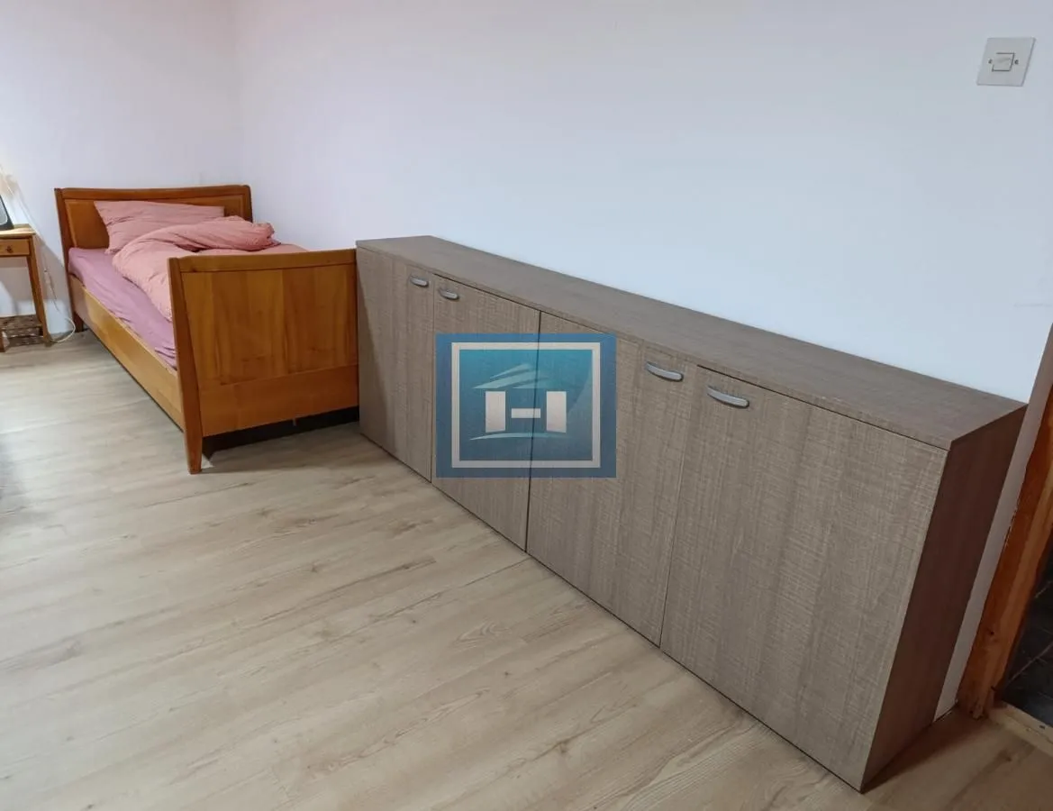 Izdavanje, kuća, 80m², Zabrega, Paraćin