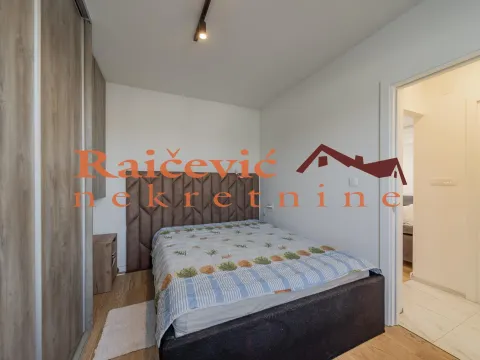 Sale, three bedroom apartment, 136m², Savski Venac, Beograd - image 19