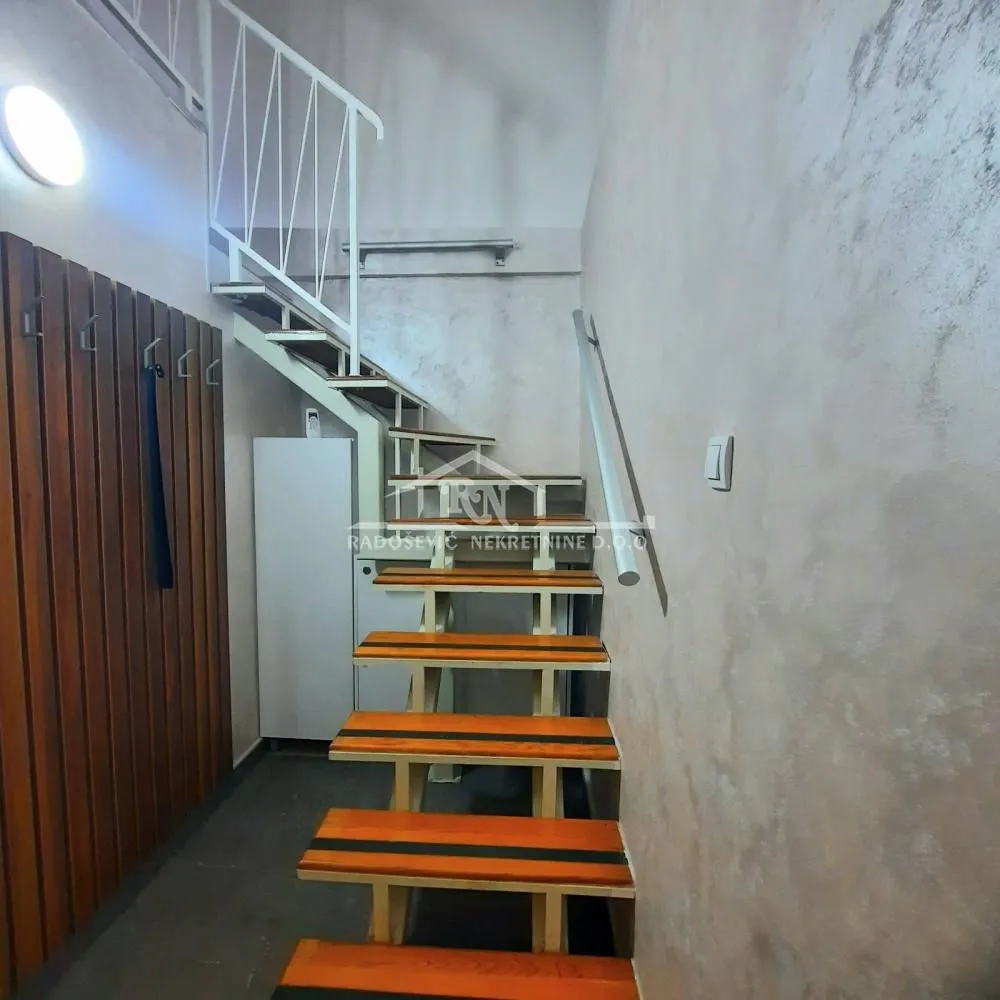Prodaja, četvorosoban stan, 102m², Čukarica, Beograd