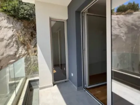 Sale, two bedroom apartment, 62m², Bečići, Budva - image 8